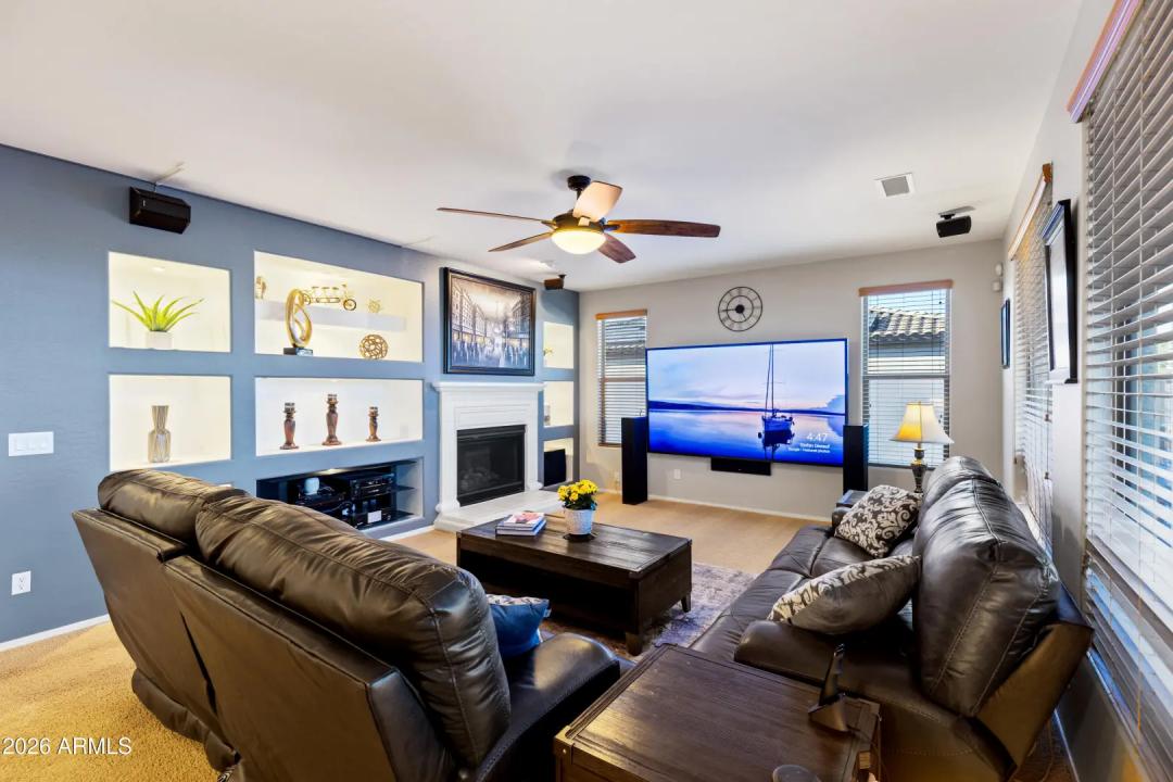 Real Estate Picture 15