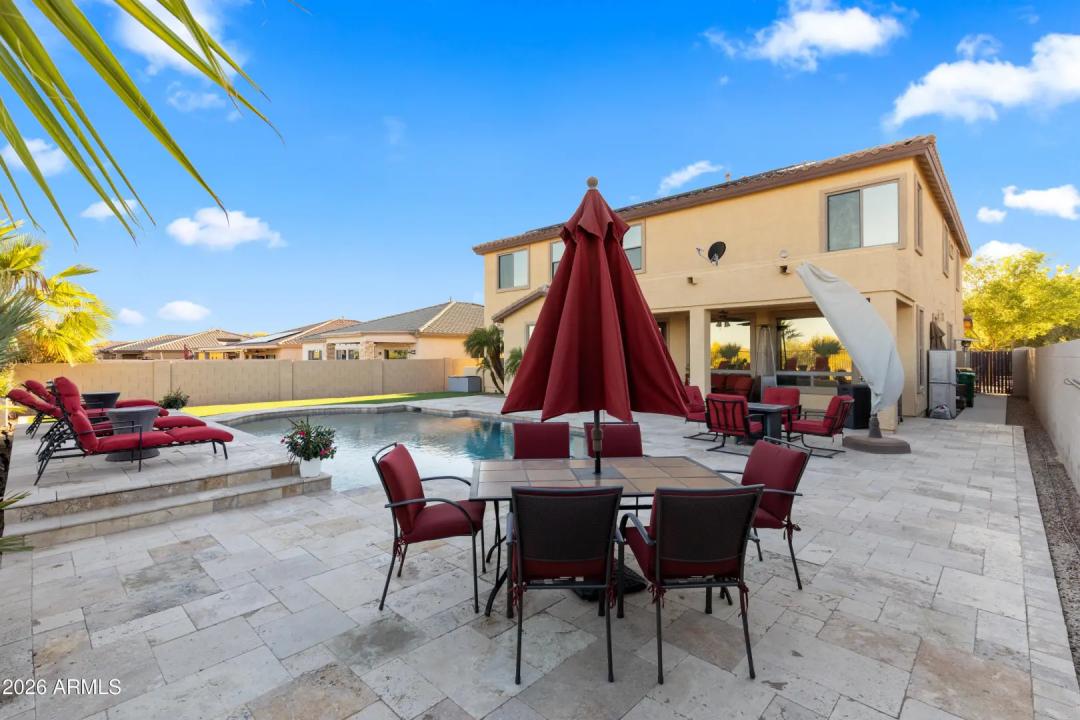 Real Estate Picture 11