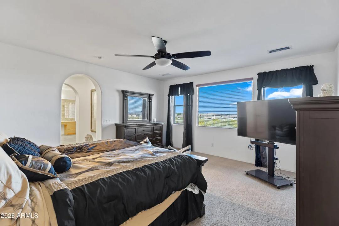 Real Estate Picture 37