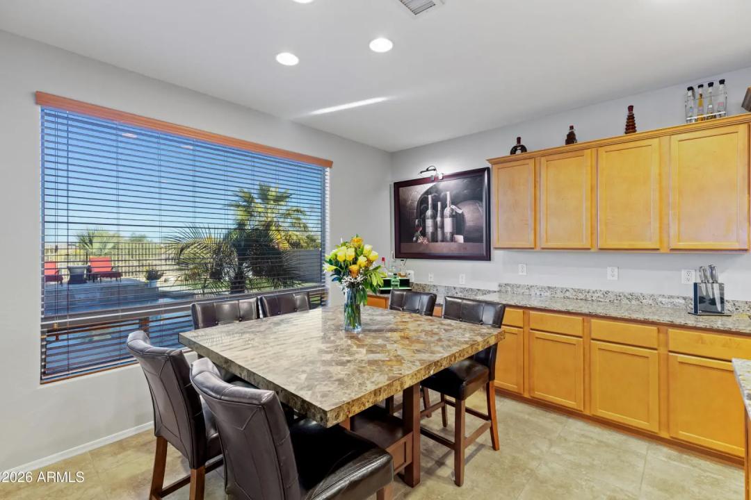 Real Estate Picture 25