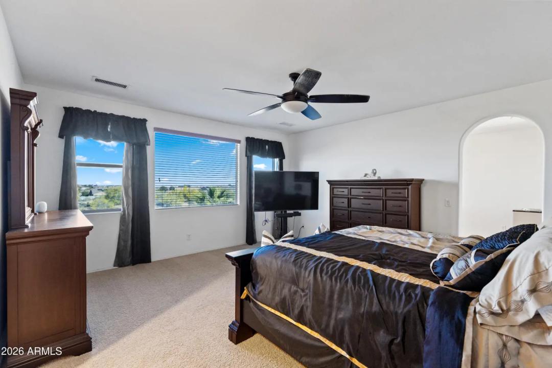 Real Estate Picture 38
