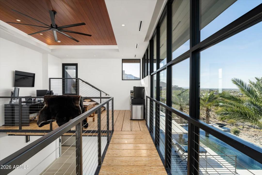 Real Estate Picture 16