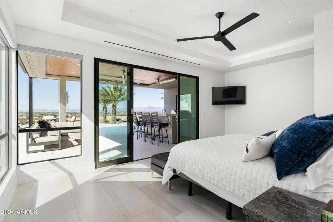 Real Estate Picture 19