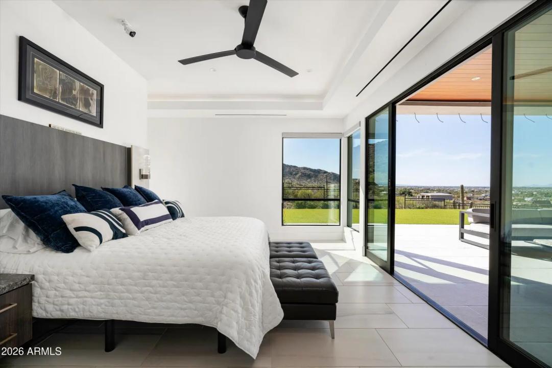 Real Estate Picture 20