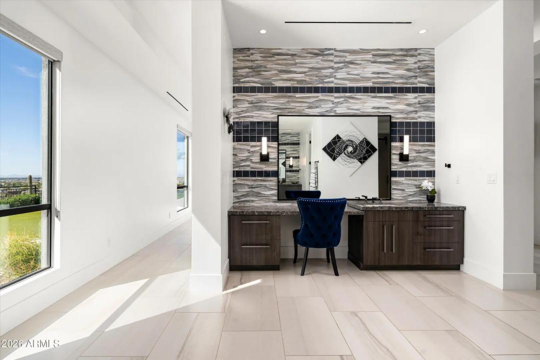 Real Estate Picture 26