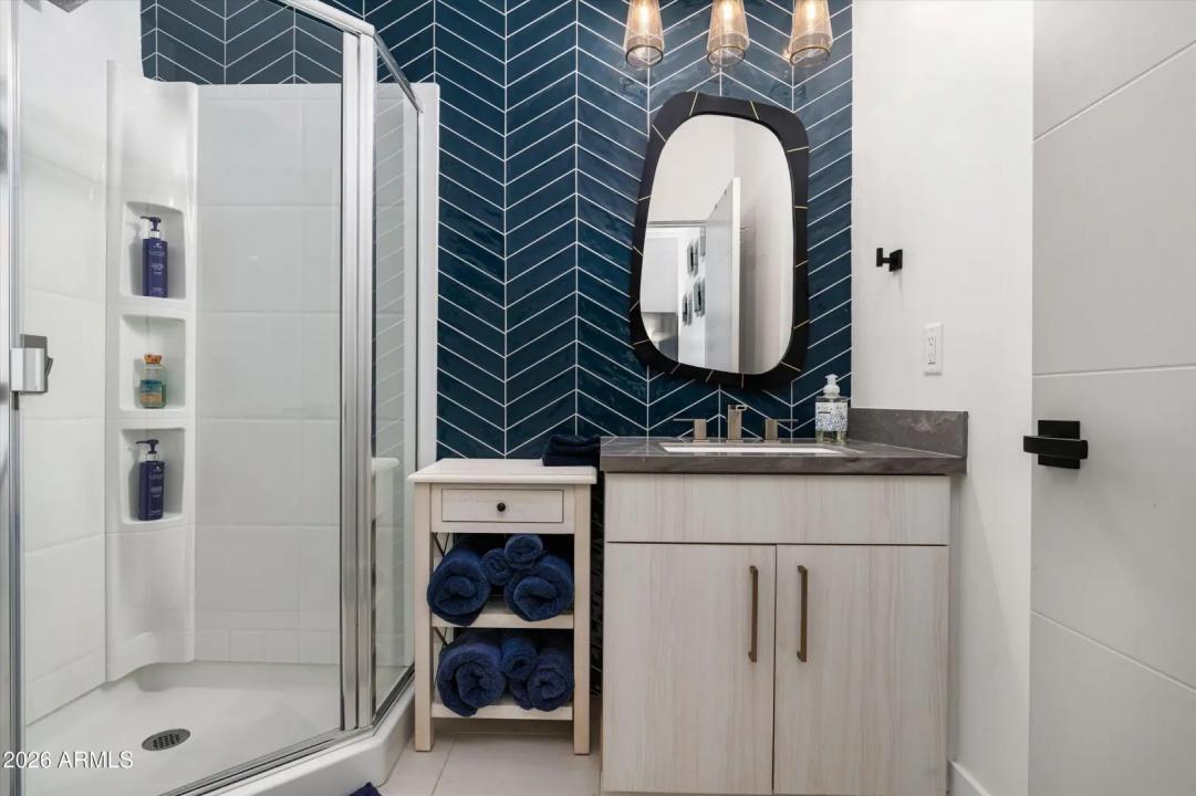 Real Estate Picture 35