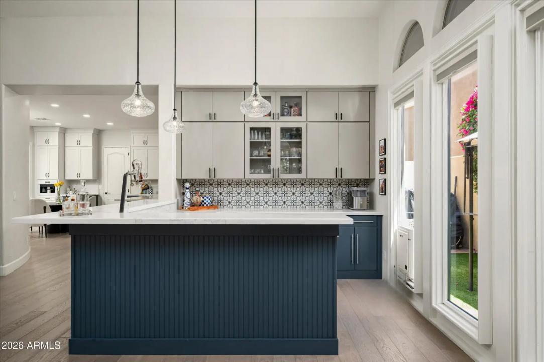 Real Estate Picture 6