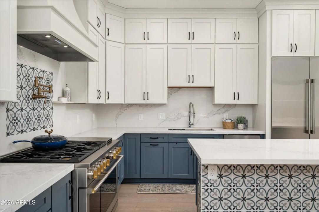 Real Estate Picture 23