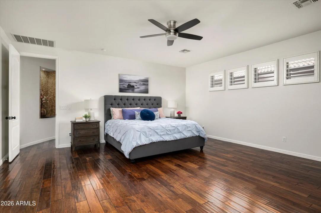 Real Estate Picture 11