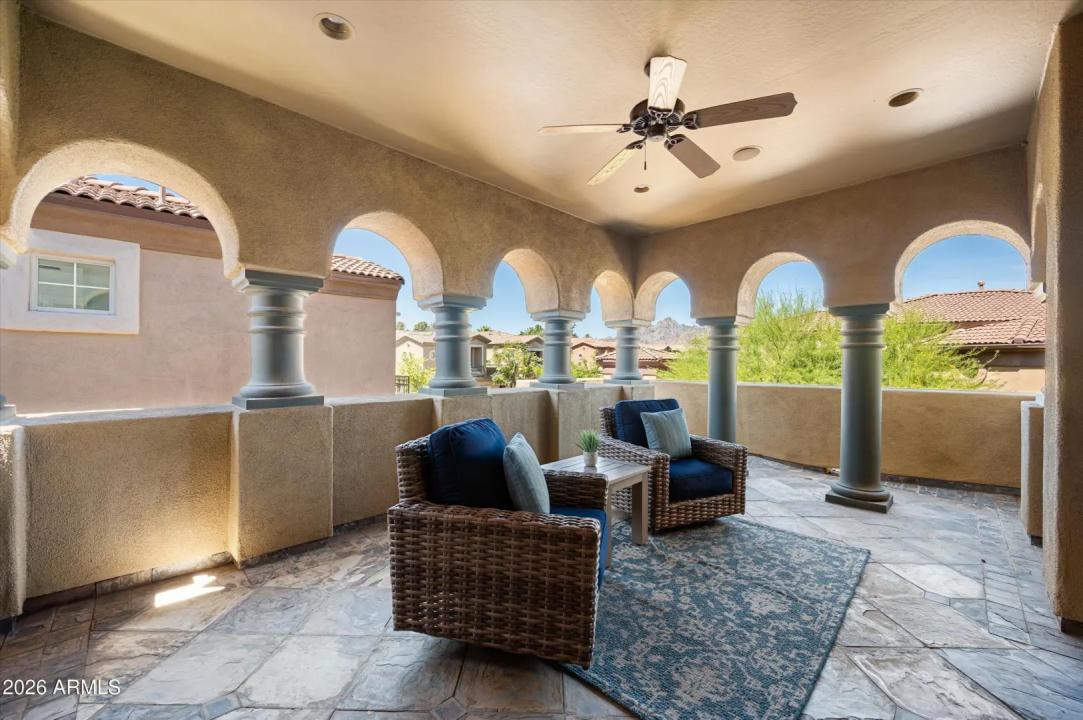 Real Estate Picture 14