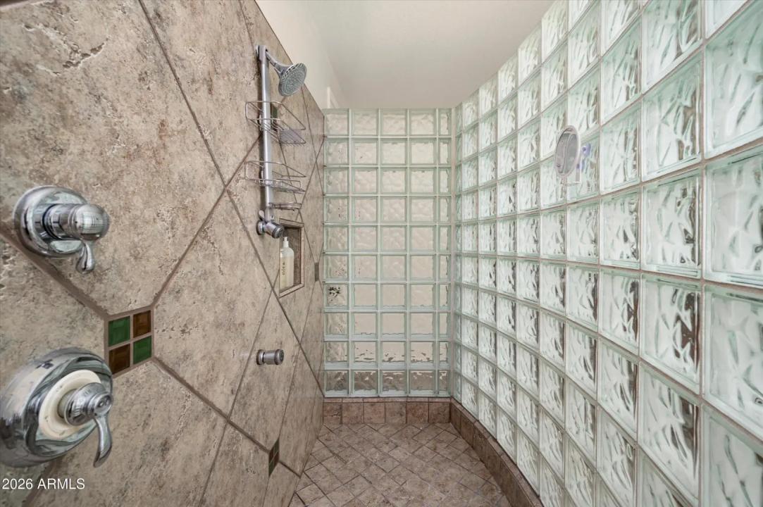 Real Estate Picture 29