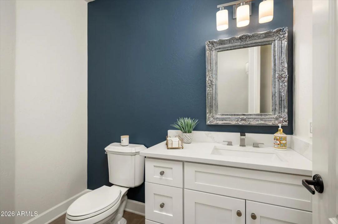 Real Estate Picture 15