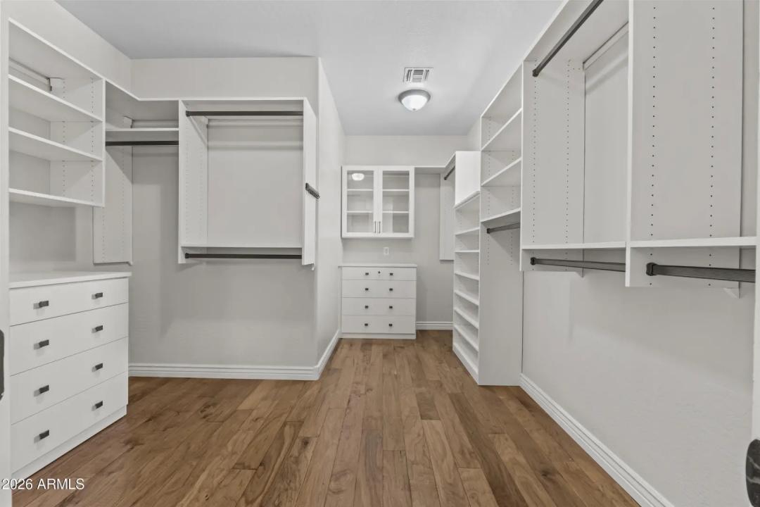 Real Estate Picture 33