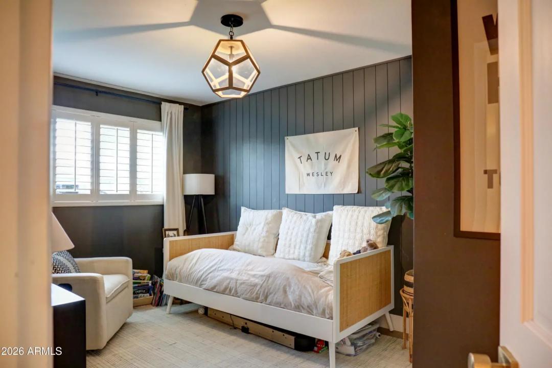 Real Estate Picture 20