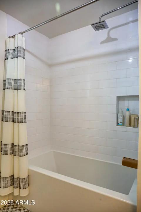 Real Estate Picture 22