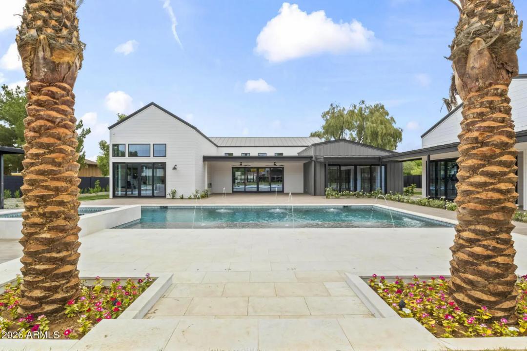 Real Estate Picture 28