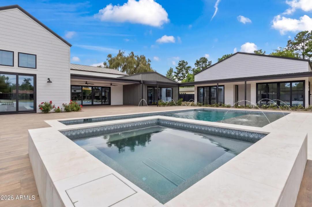 Real Estate Picture 27