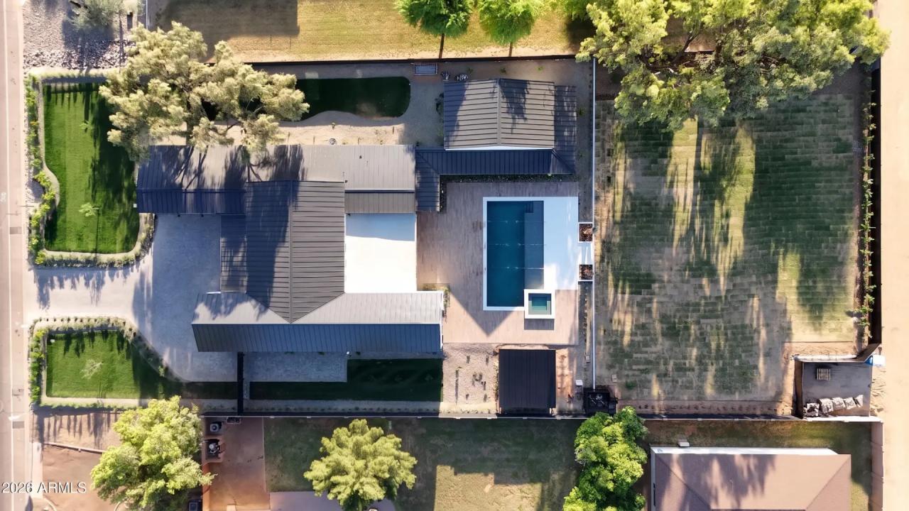 Real Estate Picture 35