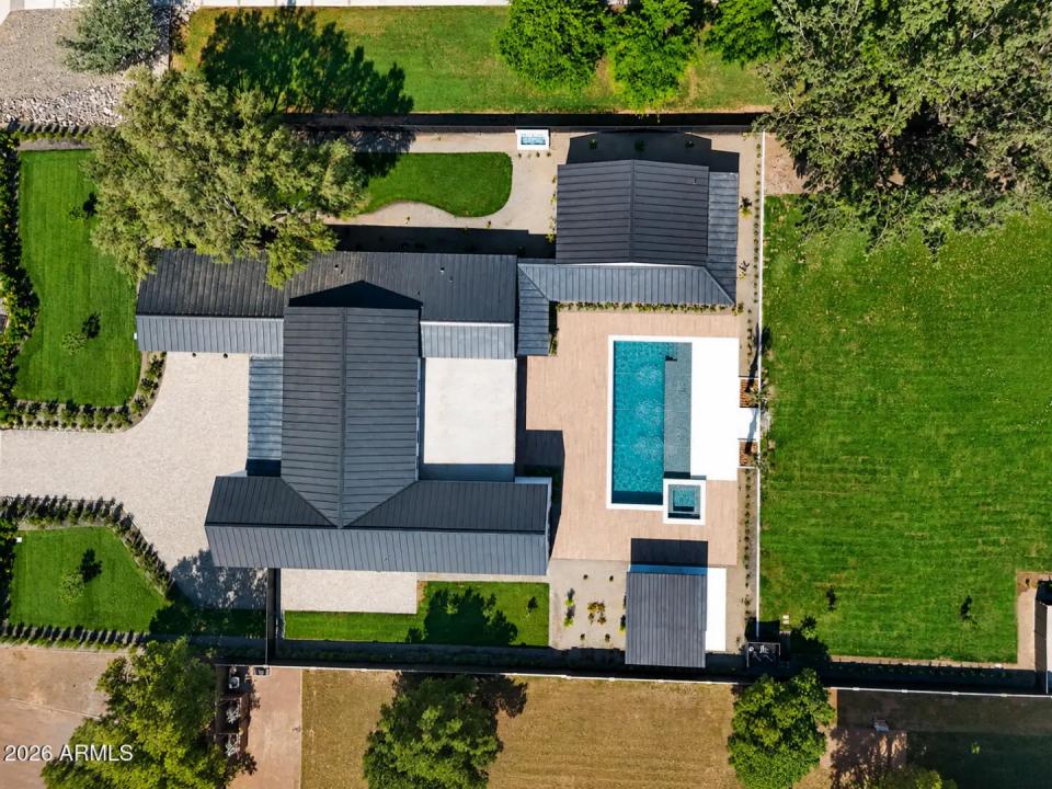 Real Estate Picture 38
