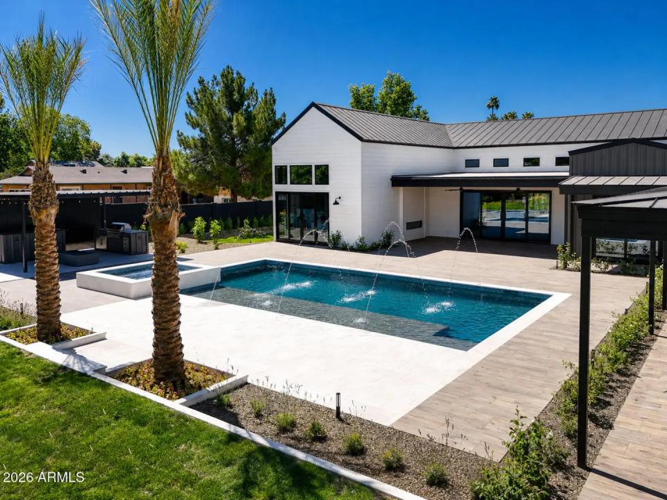 Real Estate Picture 29