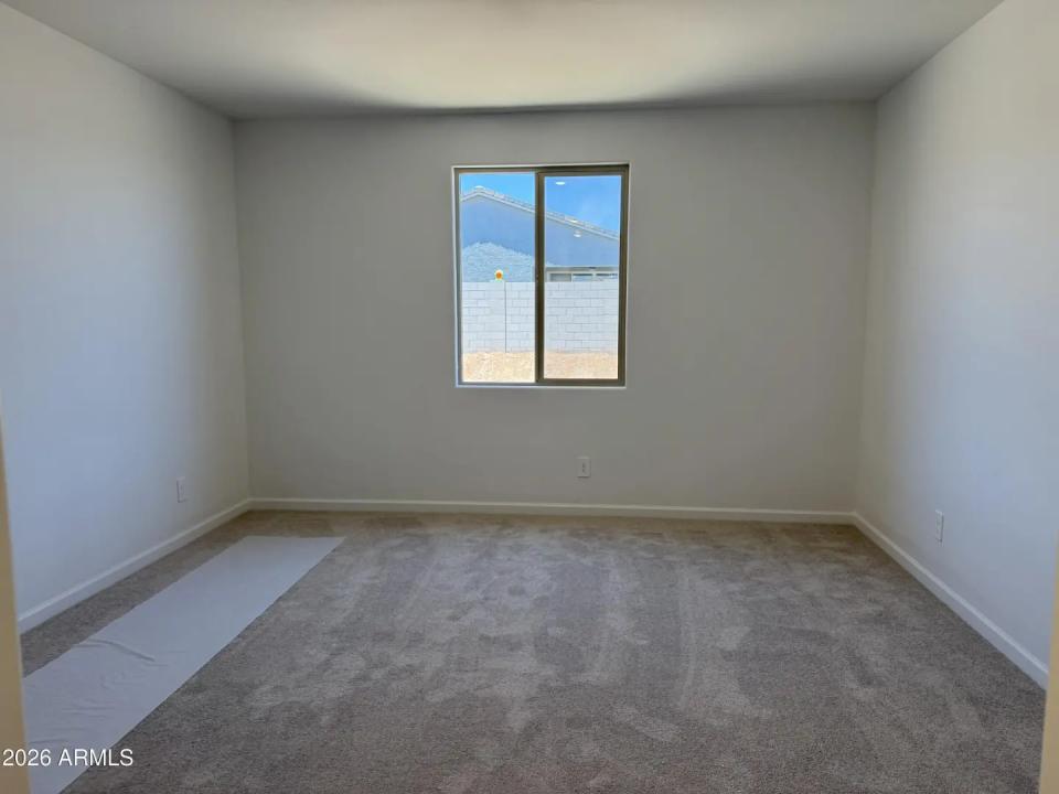 Real Estate Picture 9