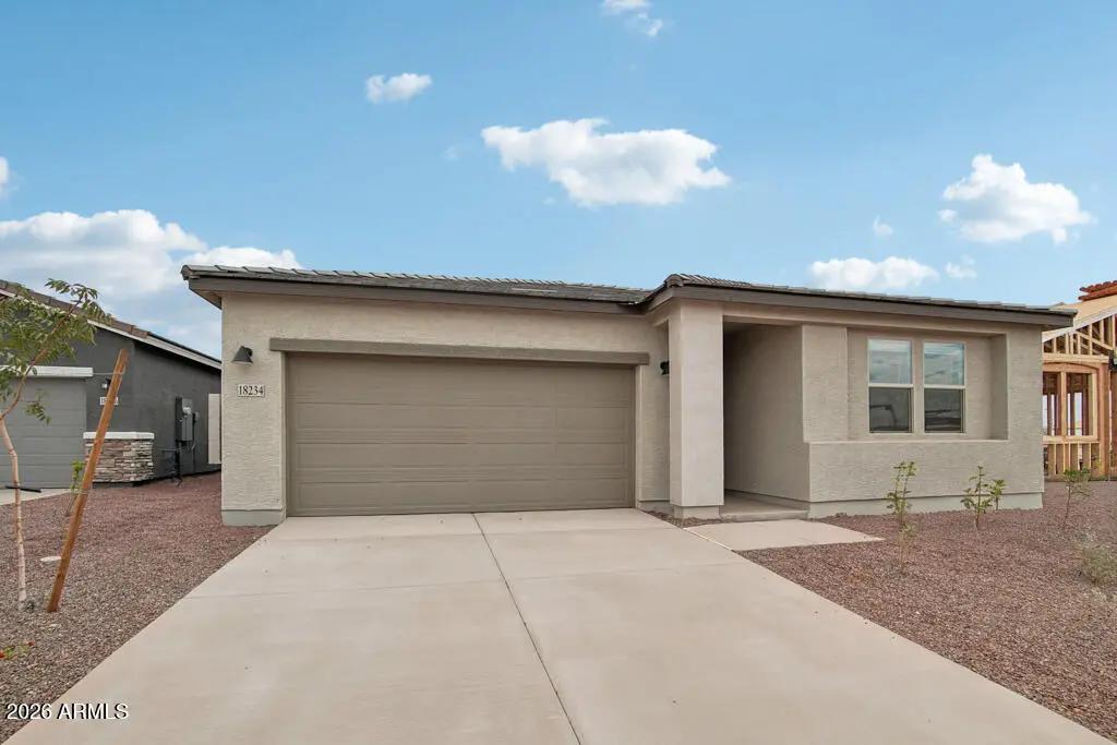 Real Estate Picture 3