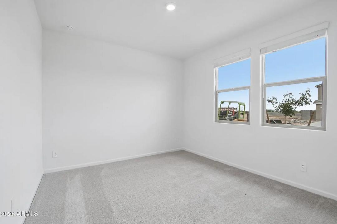 Real Estate Picture 13