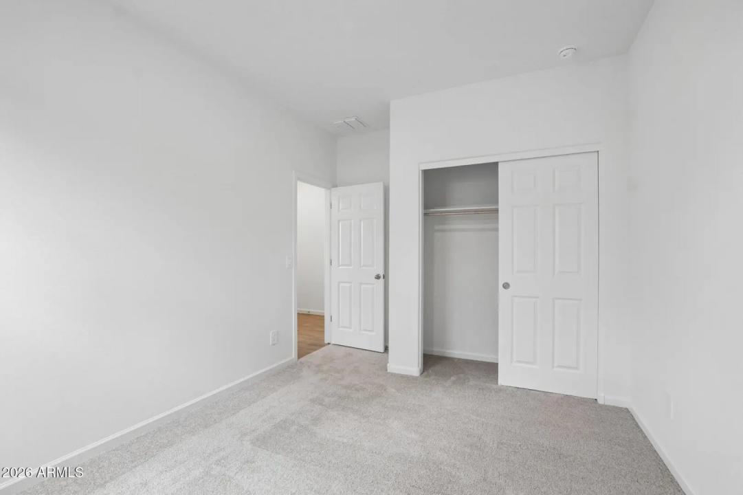 Real Estate Picture 17