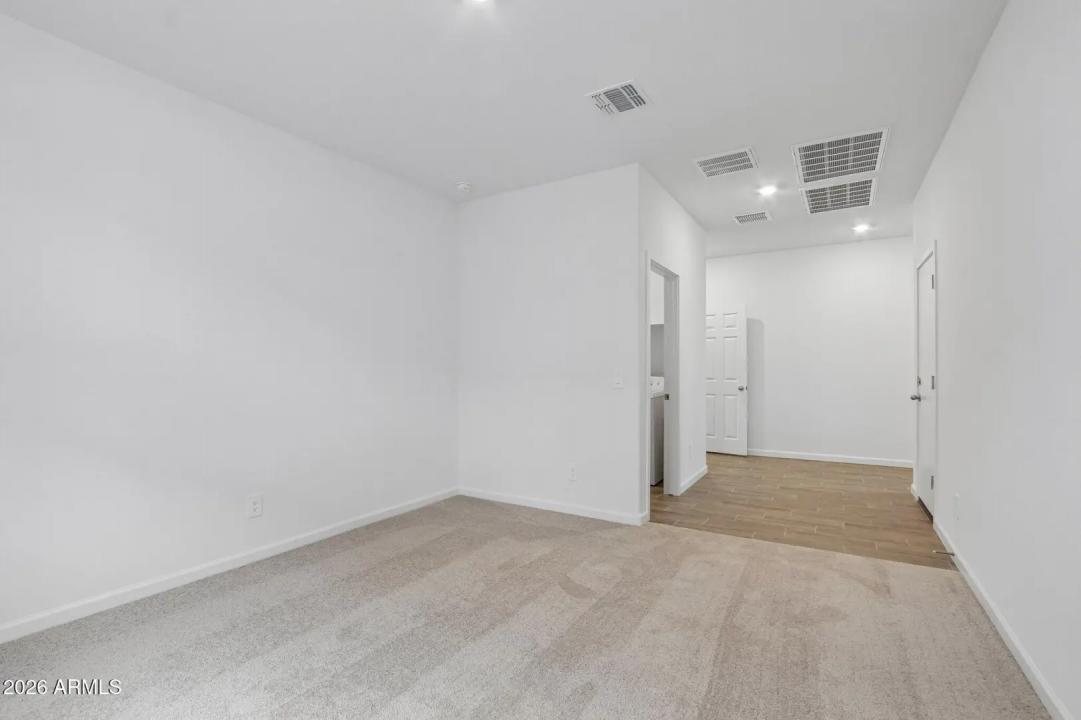 Real Estate Picture 20