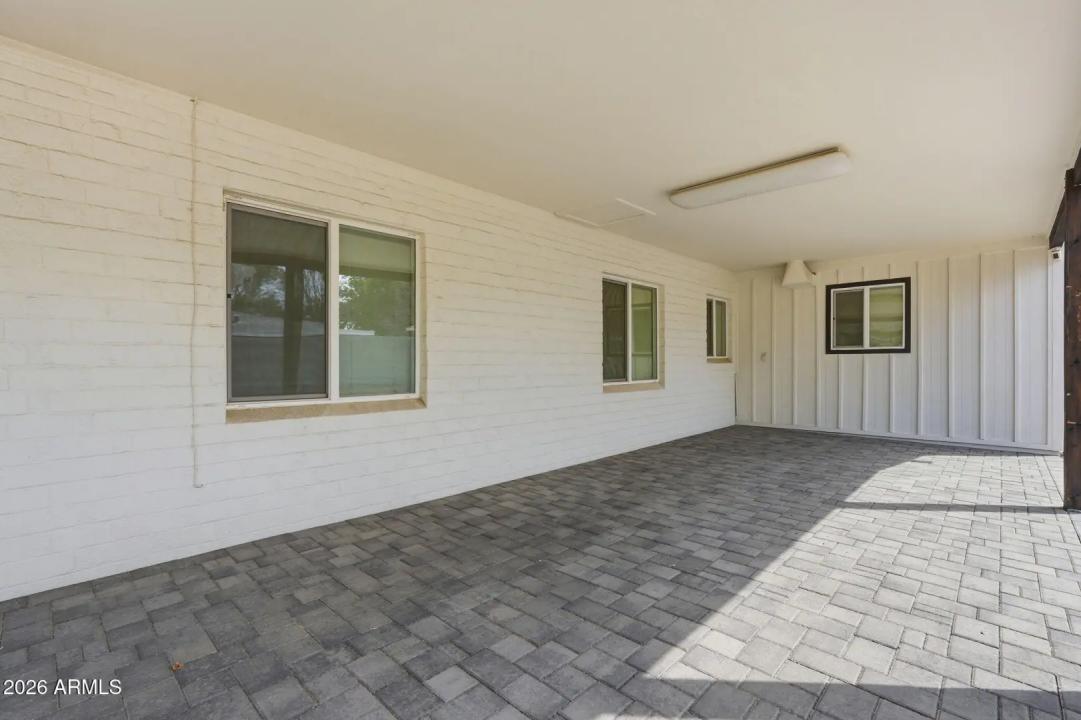 Real Estate Picture 25