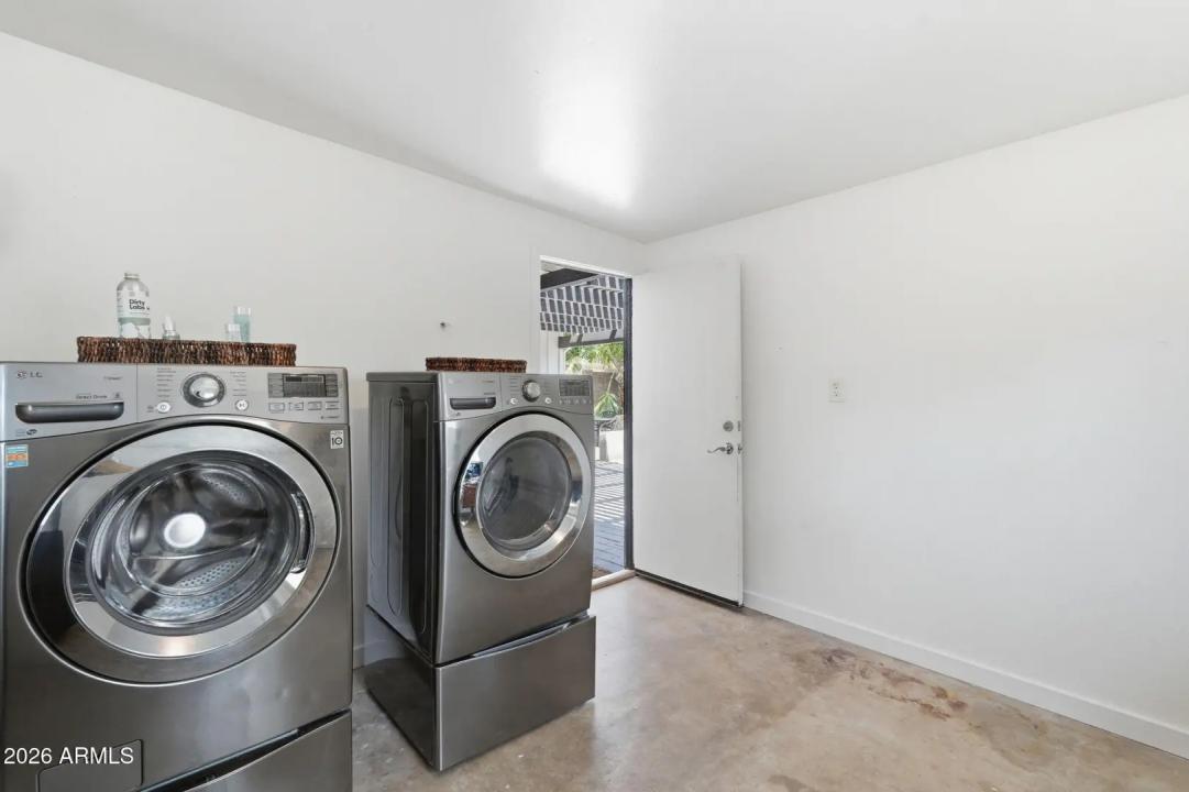 Real Estate Picture 21