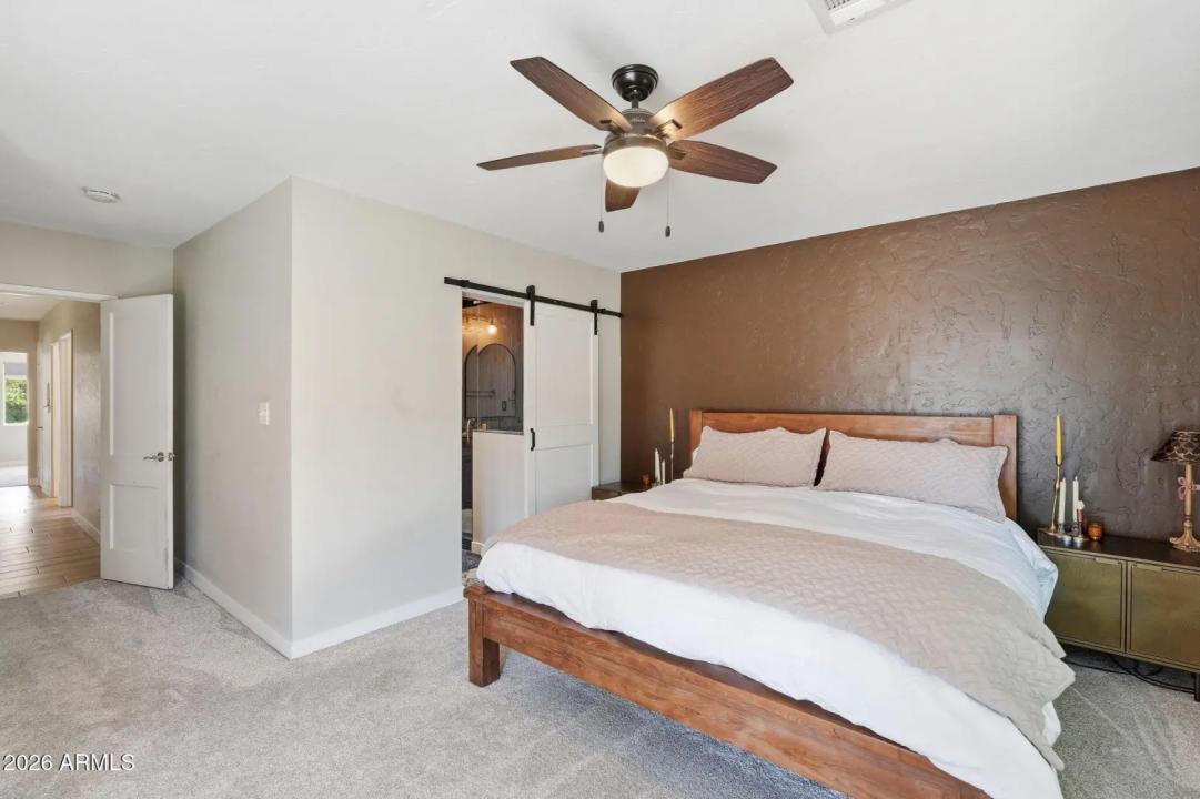 Real Estate Picture 13