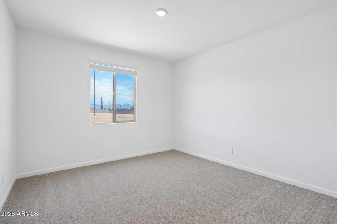 Real Estate Picture 18