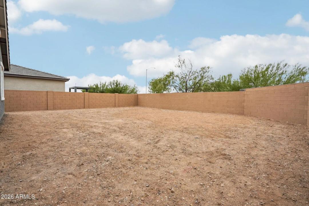 Real Estate Picture 6