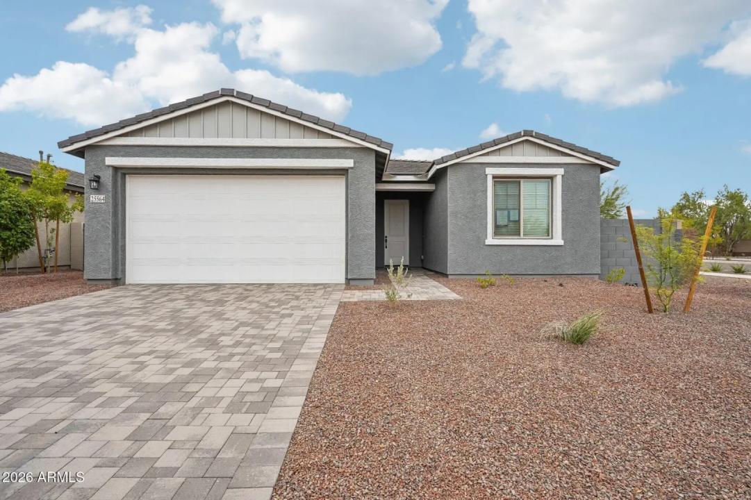 Real Estate Picture 8