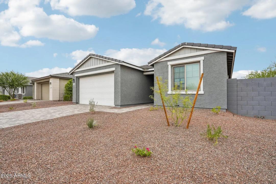 Real Estate Picture 10