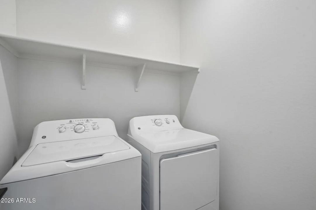 Real Estate Picture 21