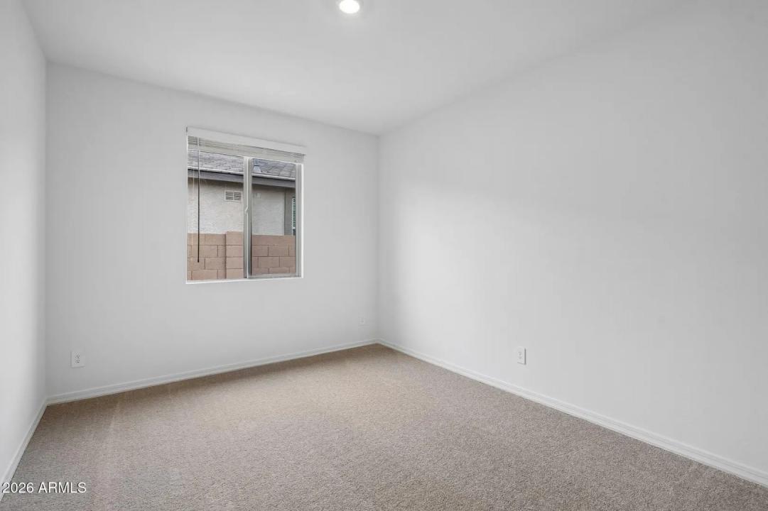 Real Estate Picture 22
