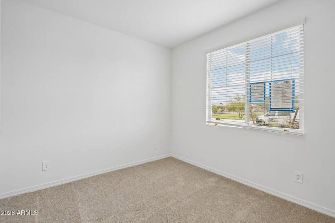 Real Estate Picture 23