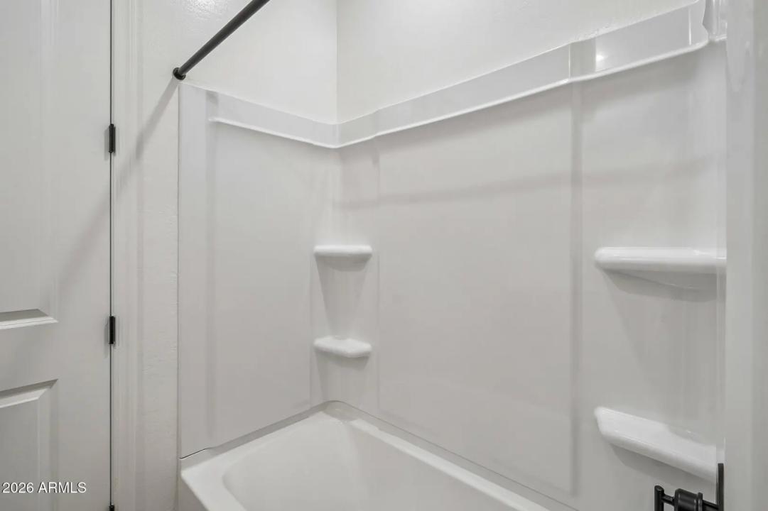 Real Estate Picture 26