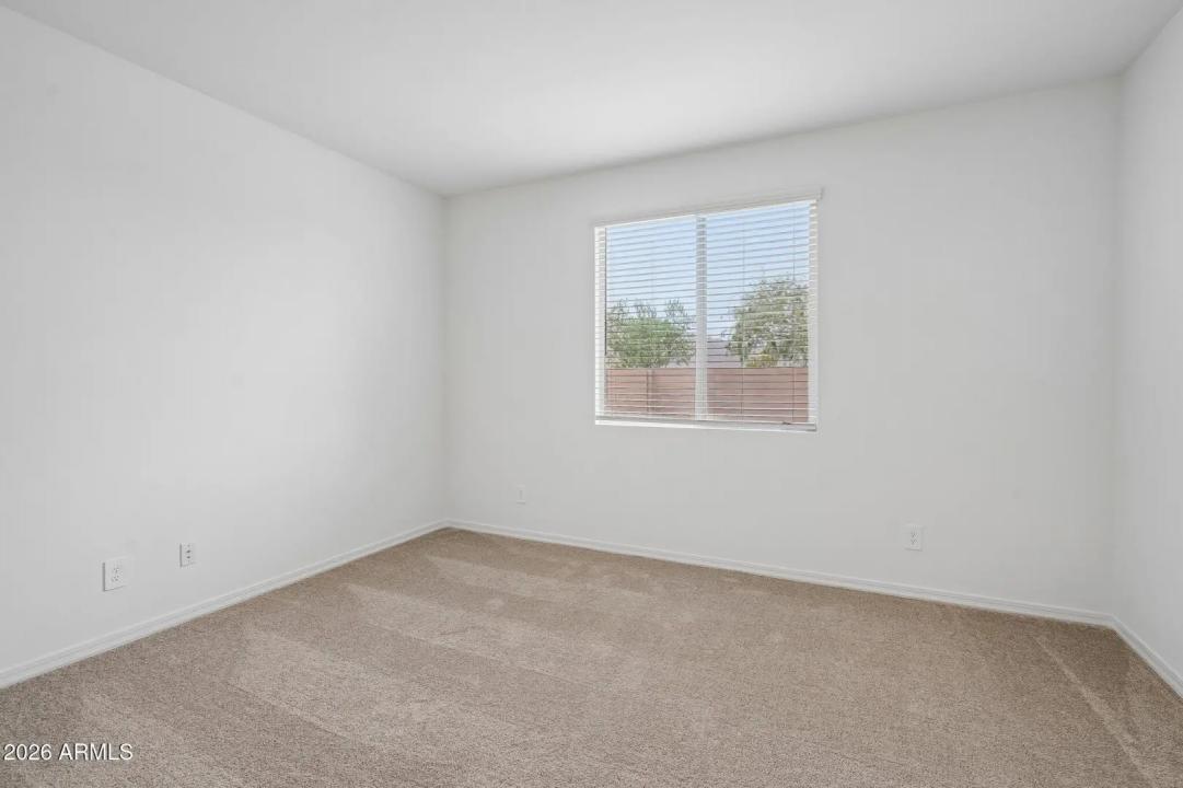 Real Estate Picture 30
