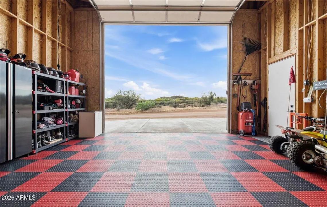 Real Estate Picture 13