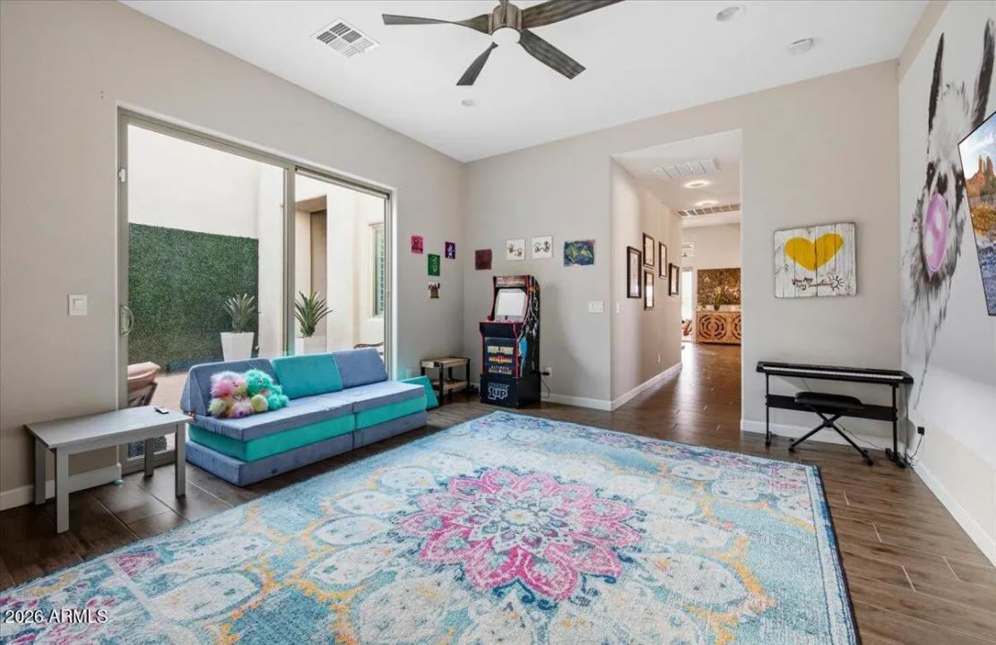 Real Estate Picture 28