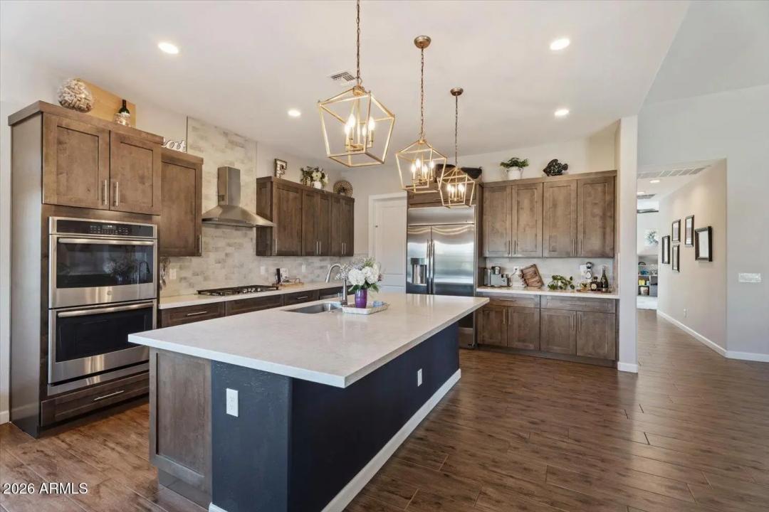 Real Estate Picture 22
