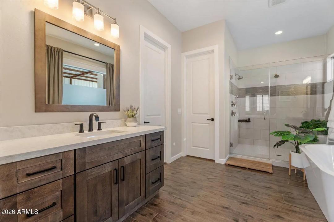 Real Estate Picture 31