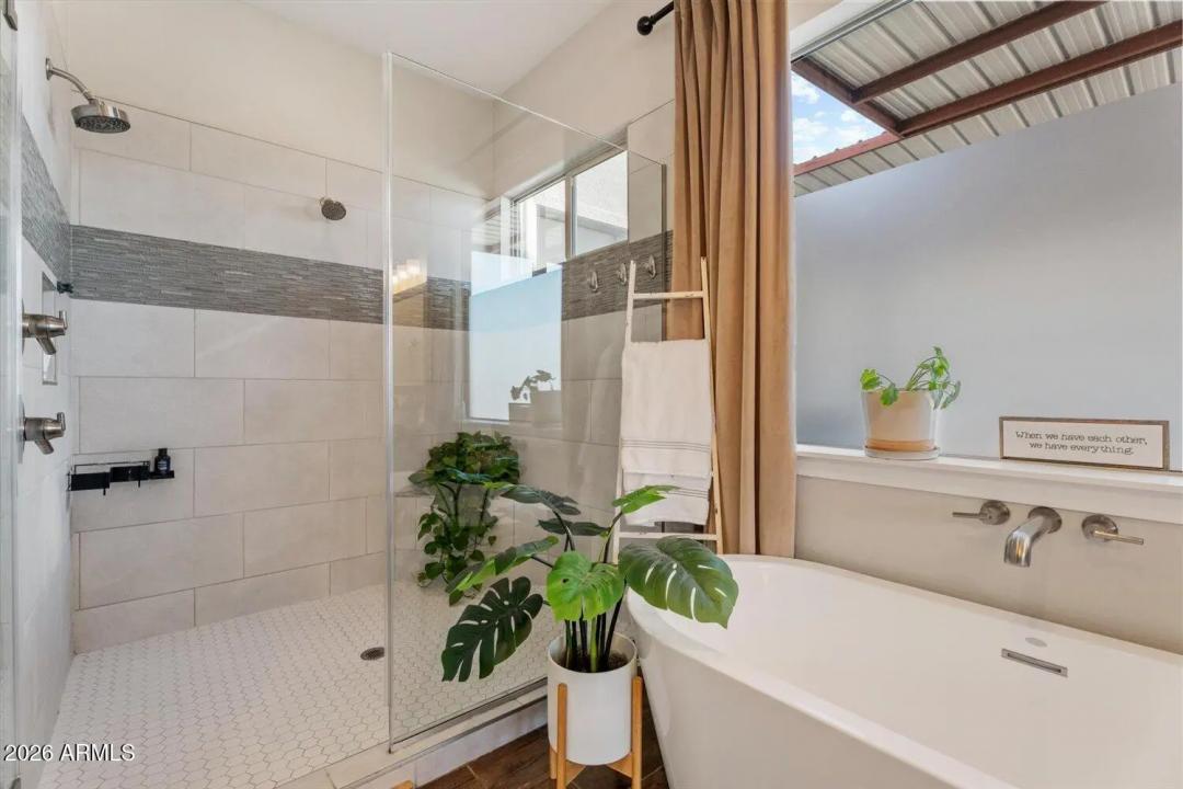 Real Estate Picture 34