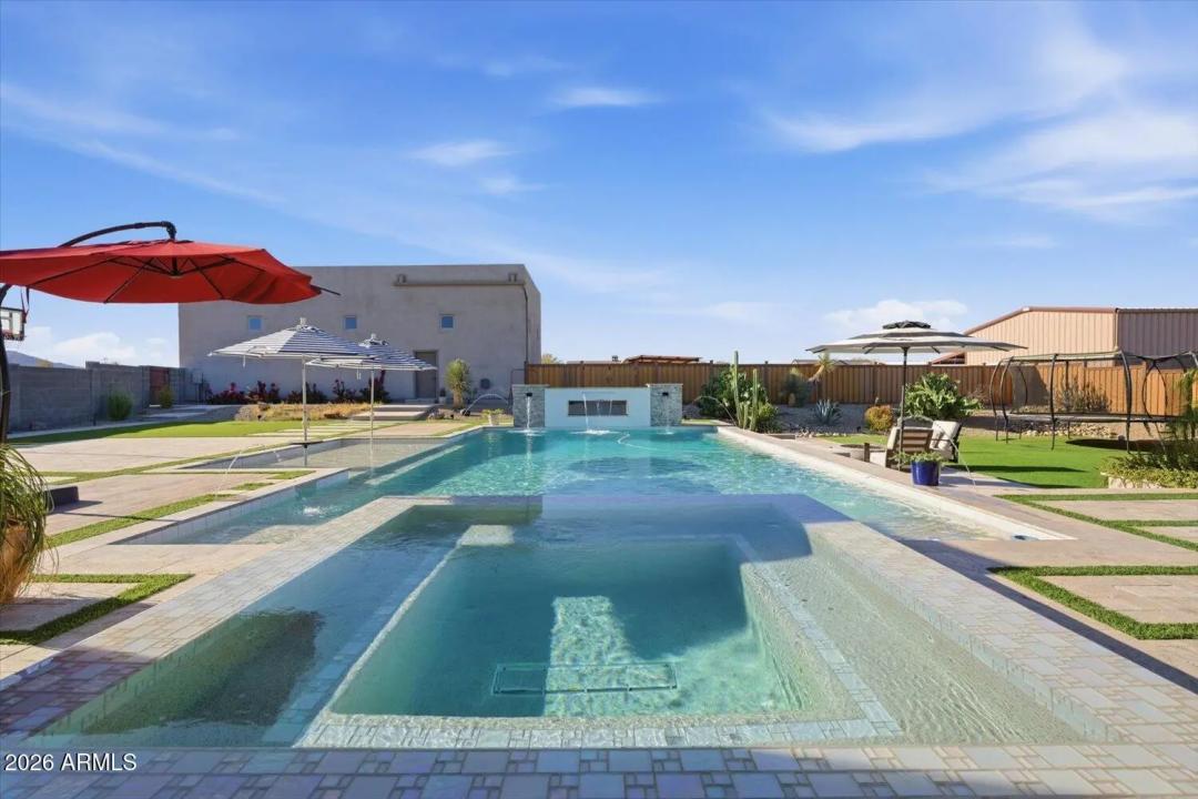 Real Estate Picture 2