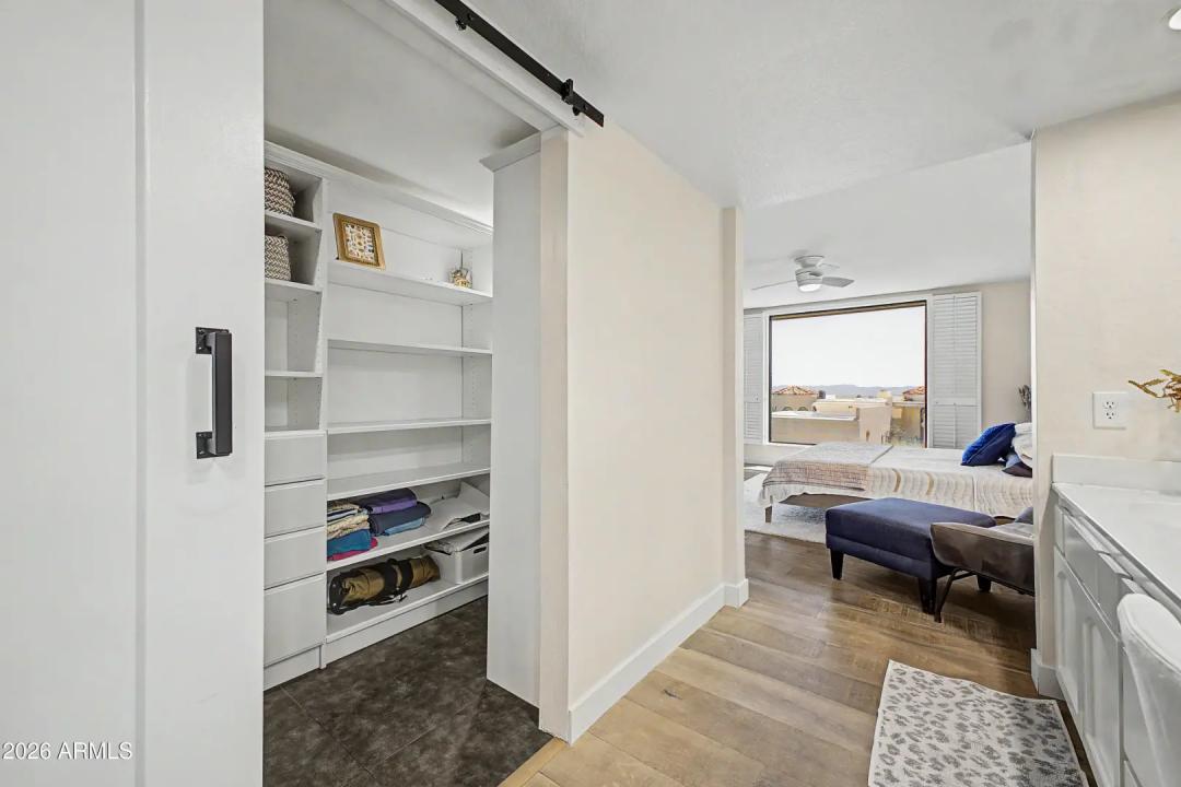 Real Estate Picture 18