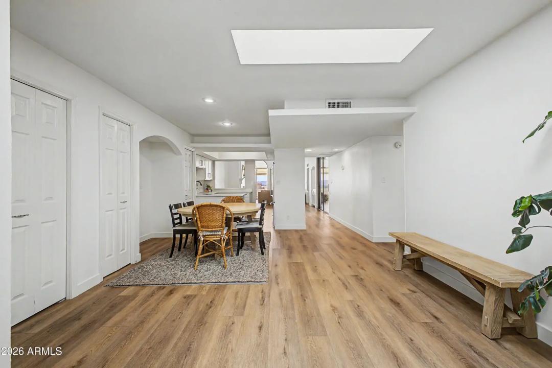 Real Estate Picture 12