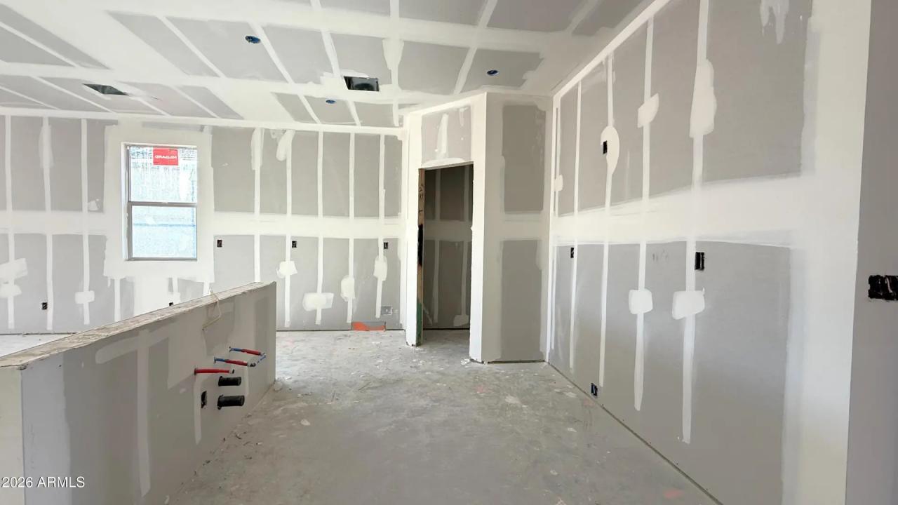 Real Estate Picture 6